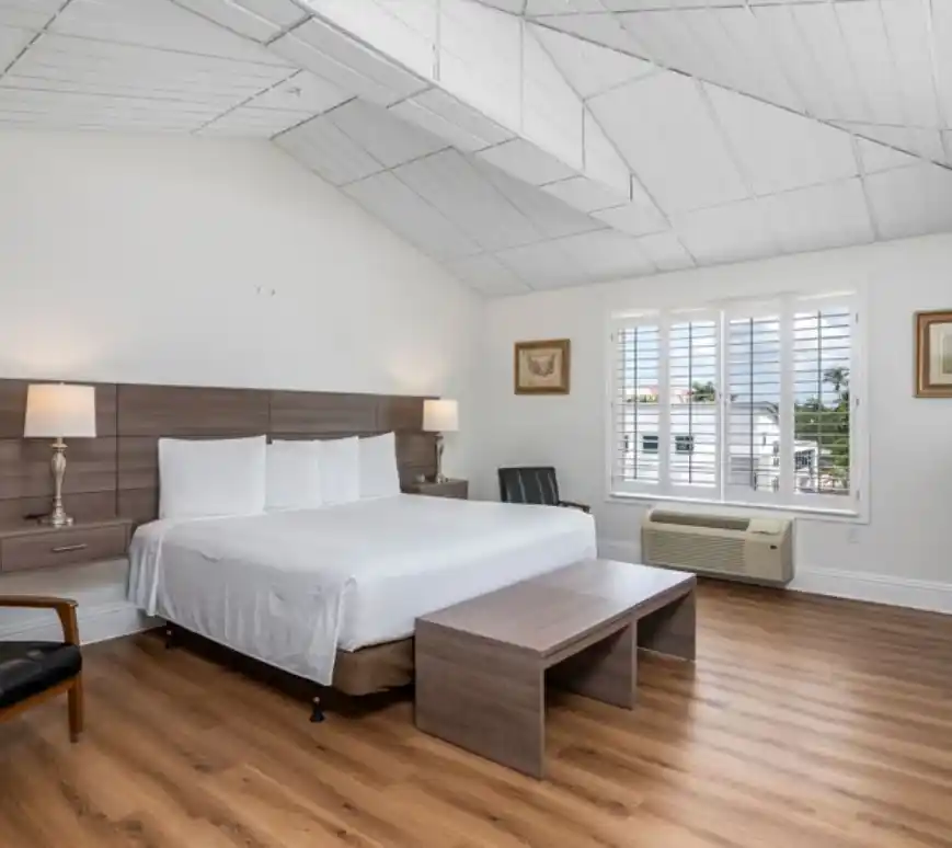 king-guest-room